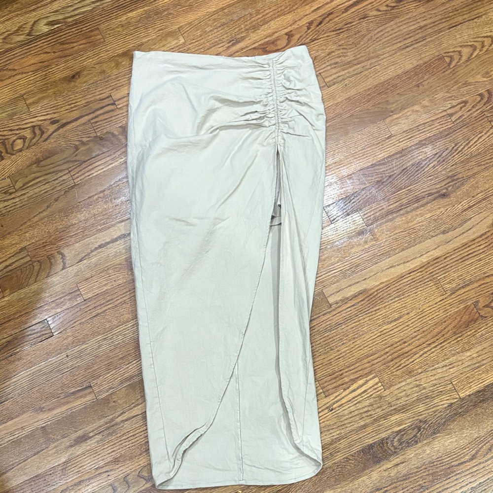 Entro Light Tan Skirt